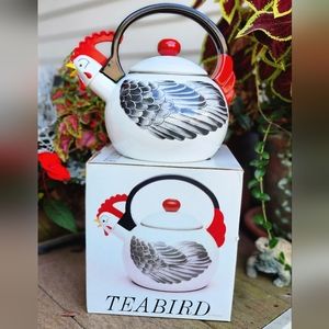 Teabird Whistling Chicken Rooster Tea Kettle NWT Vintage